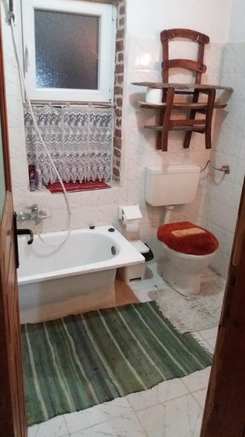 At Home Hostel Κορυτσά Εξωτερικό φωτογραφία